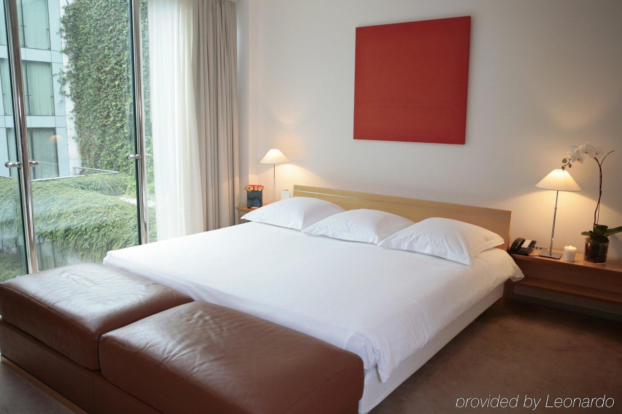 Отель La Clef Tour Eiffel Paris By The Crest Collection Номер фото